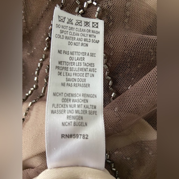 This brand new maxi dress is perfect for a special occasion. - Picture 13 of 13